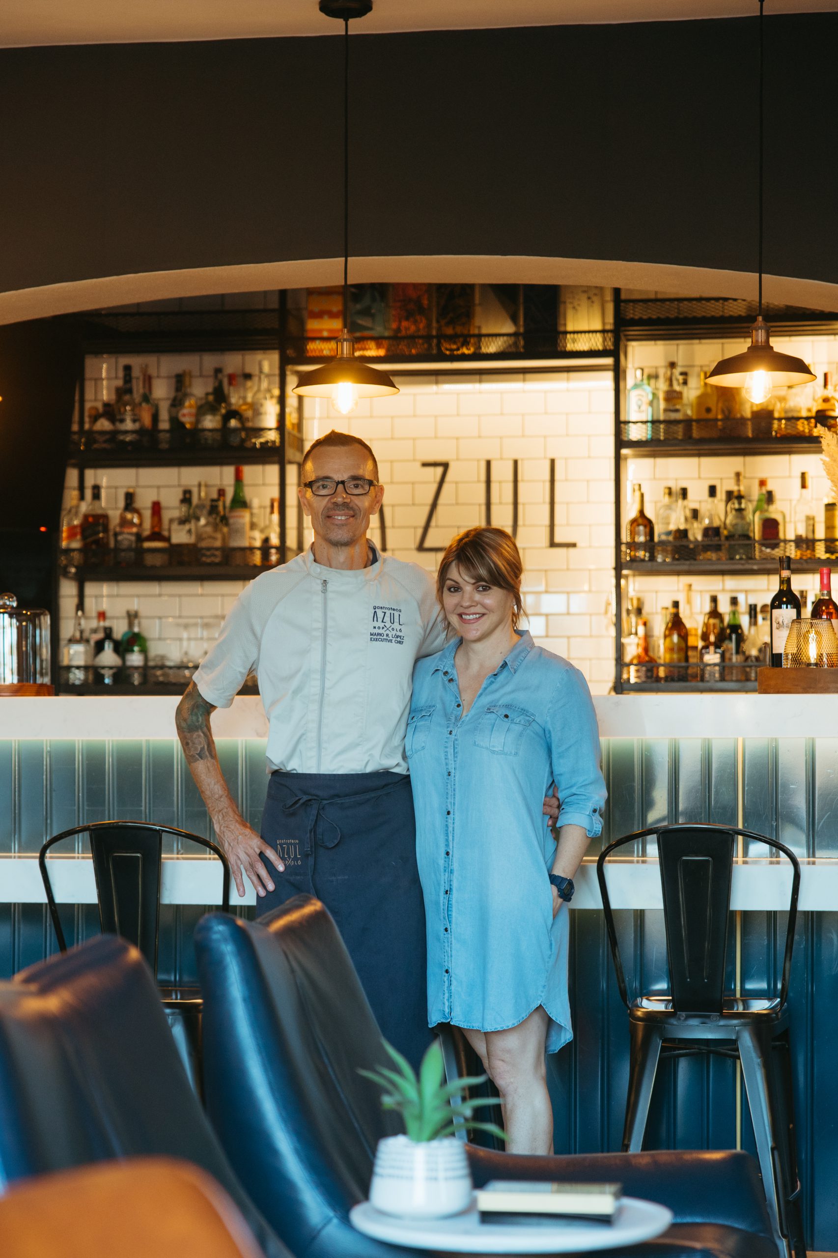 Juliann and Mario Lopez gastroteca AZUL